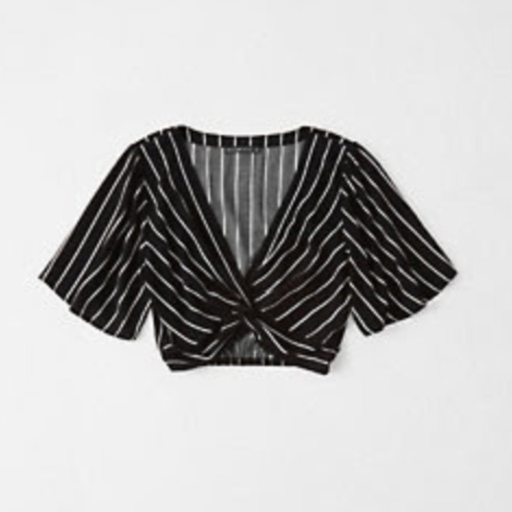 Abercrombie & Fitch Twist-Front Crop Top